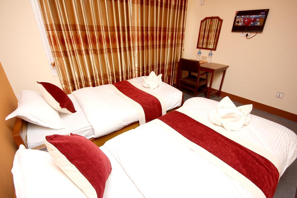 Hotel Backpackers Inn Катманду Экстерьер фото